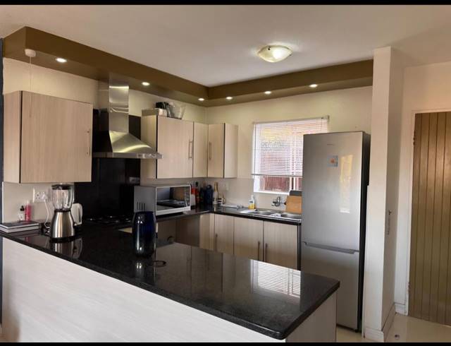 3 BEDROOM SECTIONAL TITLE FOR SALE IN WILGEHEUWEL